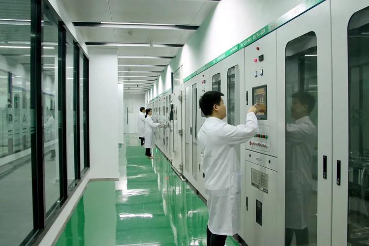 加西亚始创于2002年,致力于各类低压断路器,物联网智能断路器,新能源